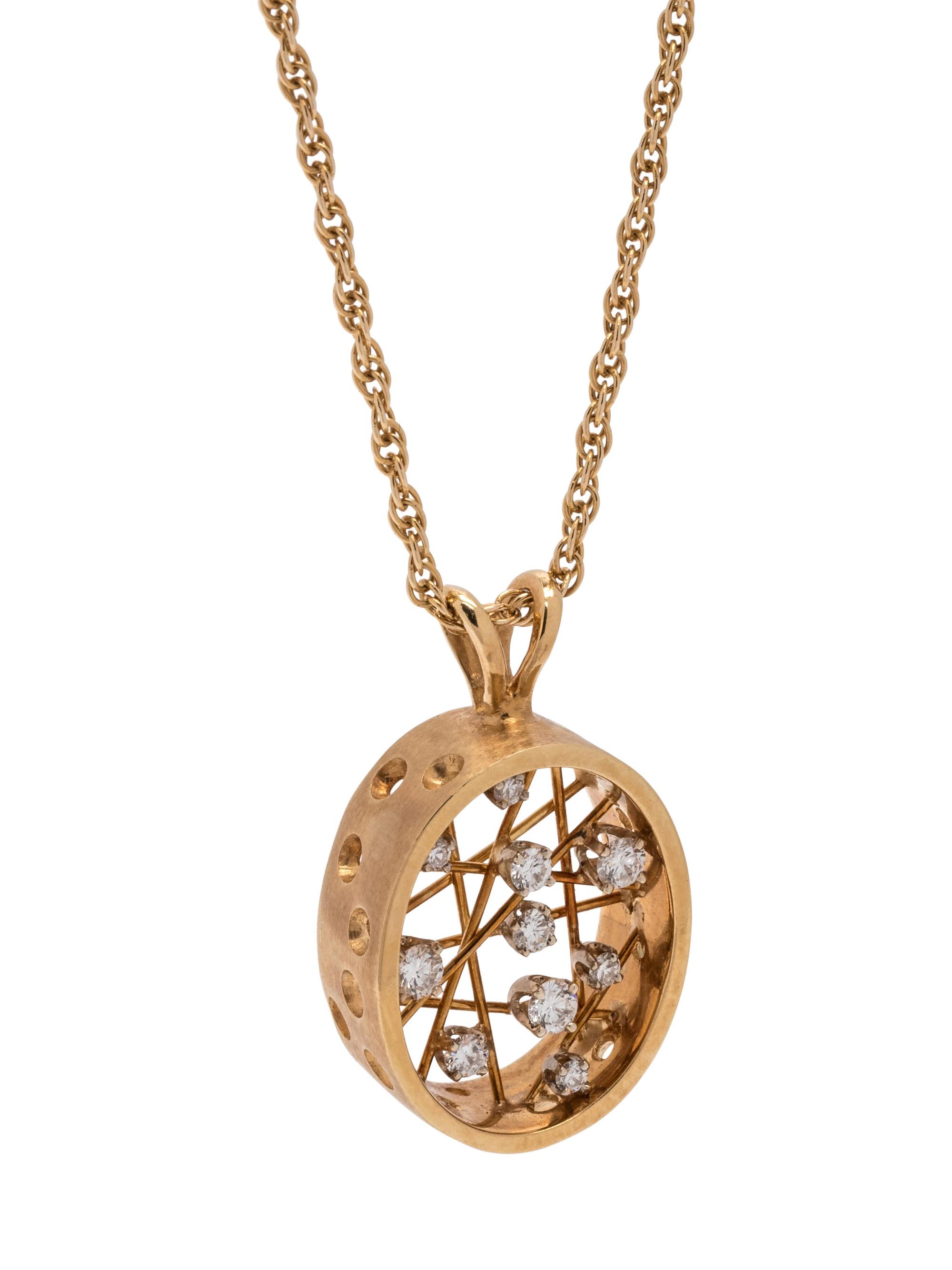 YELLOW GOLD AND DIAMOND PENDANT/NECKLACE