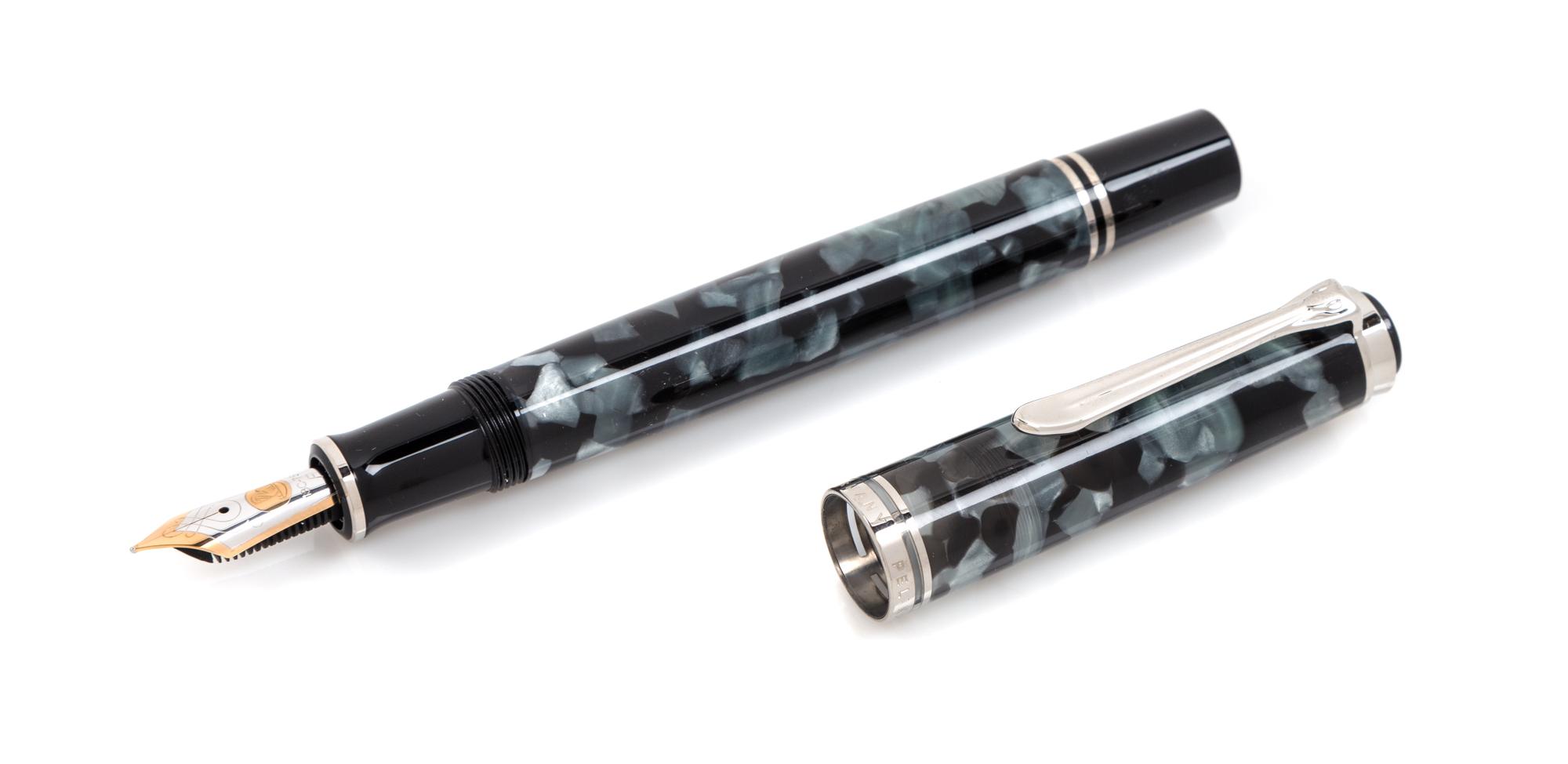 A Pelikan Souveran City Line: Chicago Special Edition Fountain Pen