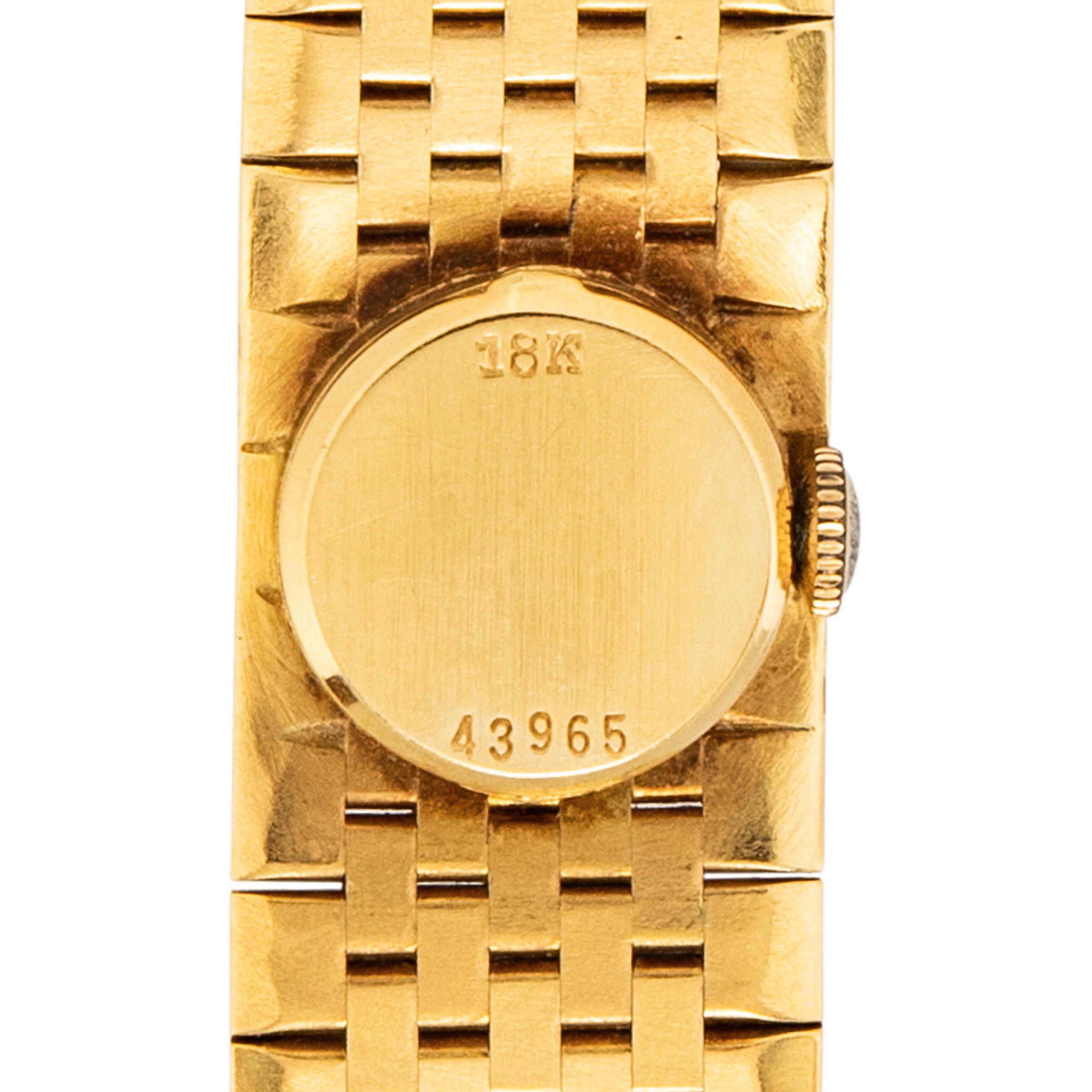 UNIVERSAL GENÈVE, 18K YELLOW GOLD WATCH