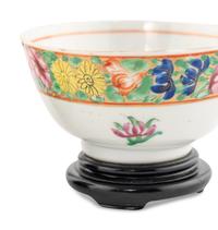 Two Chinese Export Porcelain Cups