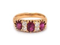 DIAMOND AND SYNTHETIC RUBY RING