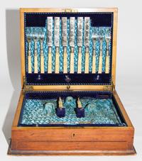 An English Case Set of Engraved Flatware Length of knives 8 1/2 inches. — EARLY 20TH CENTURY