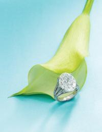 DIAMOND RING