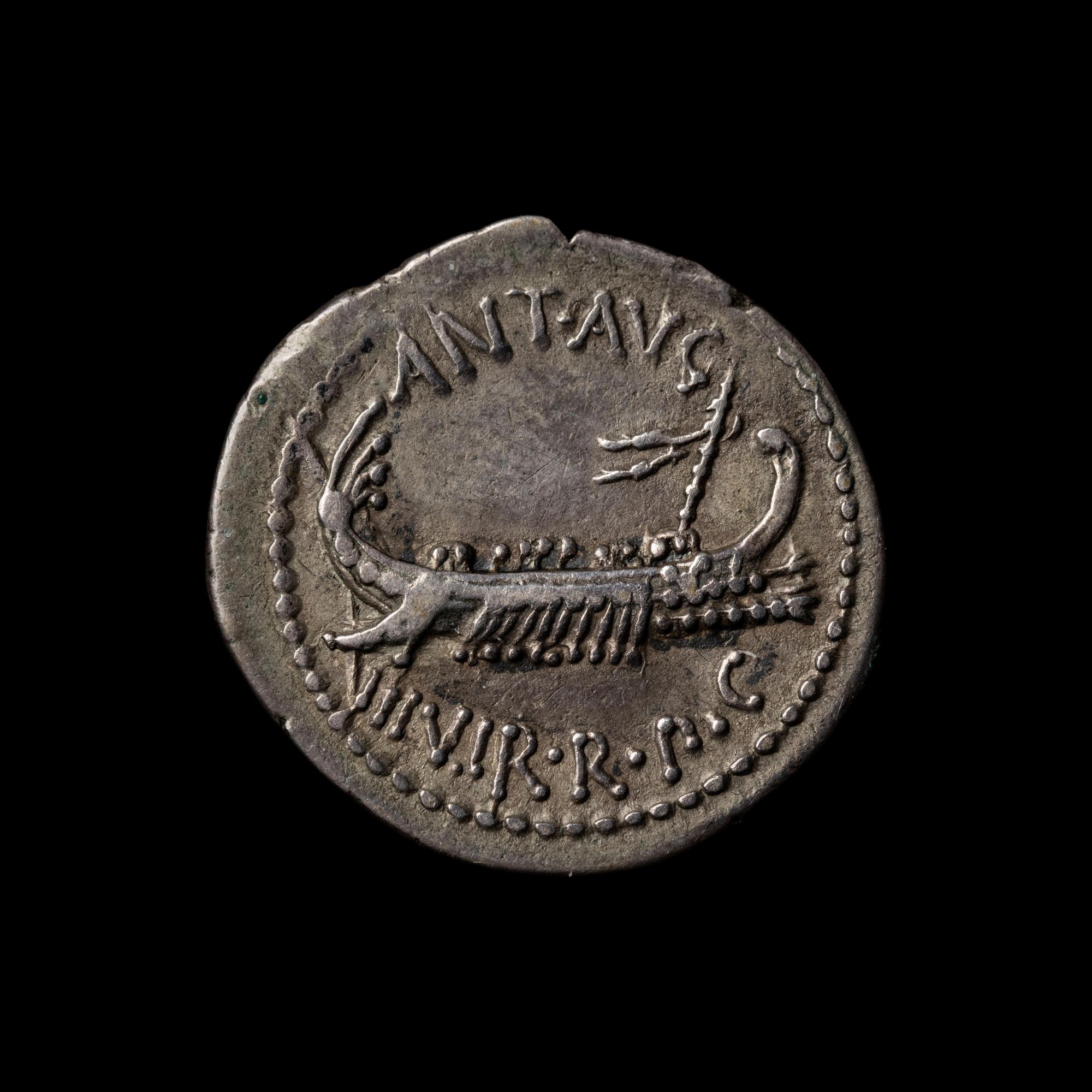 [ANCIENTS] ROMAN REPUBLIC. Mark Antony- 15th Legion (c. 30 BC). Ar Denarius (3.4 g, 20mm).