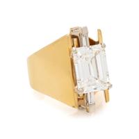 EMERALD CUT DIAMOND AND YELLOW GOLD RING