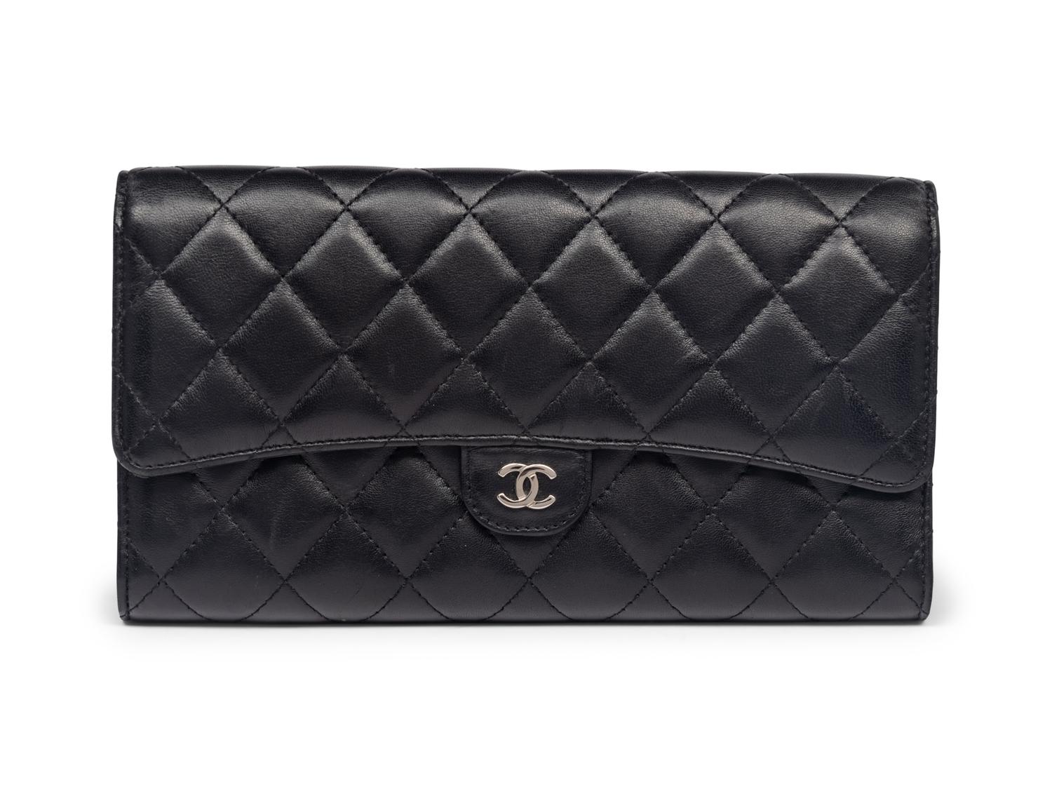 Chanel Clutch in Quilted Black Lambskin