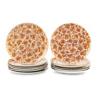 Twelve Chinese Export Porcelain Plates