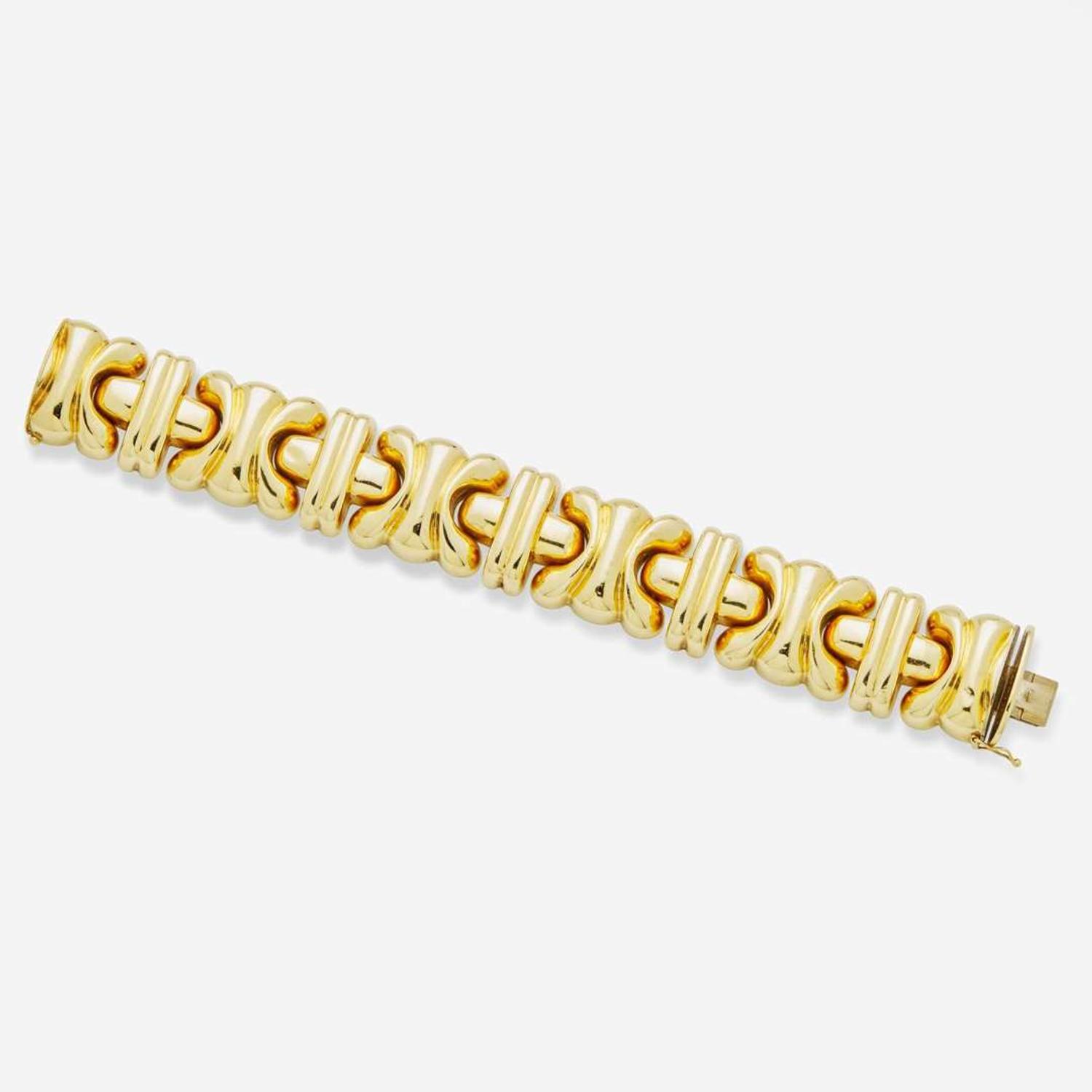 A 14K Yellow Gold Bracelet