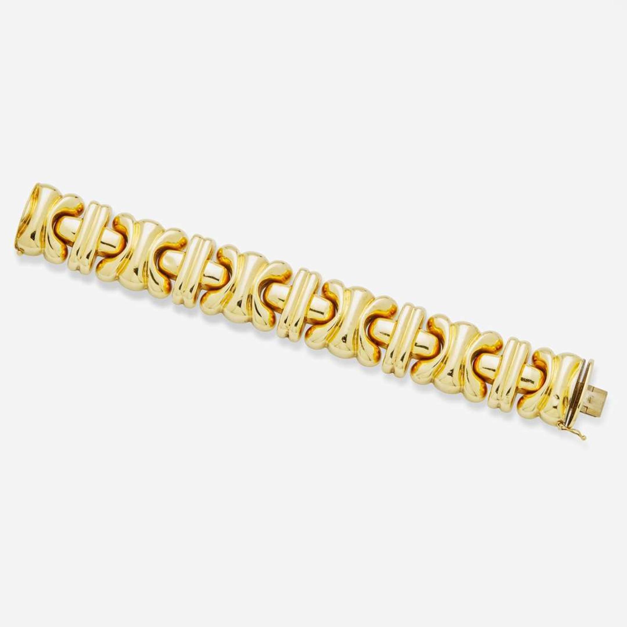 A 14K Yellow Gold Bracelet