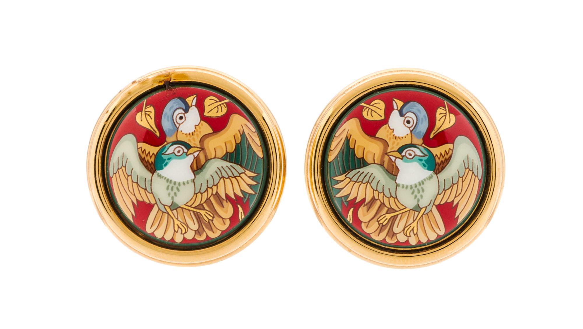 A Pair of Hermes Goldtone Earclips, 1" diameter.