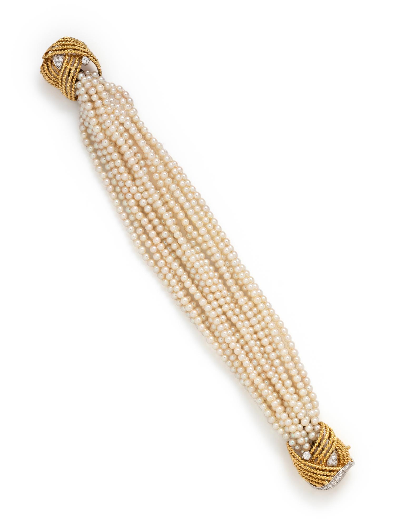 YELLOW GOLD, CULTURED PEARL AND DIAMOND BRACELET