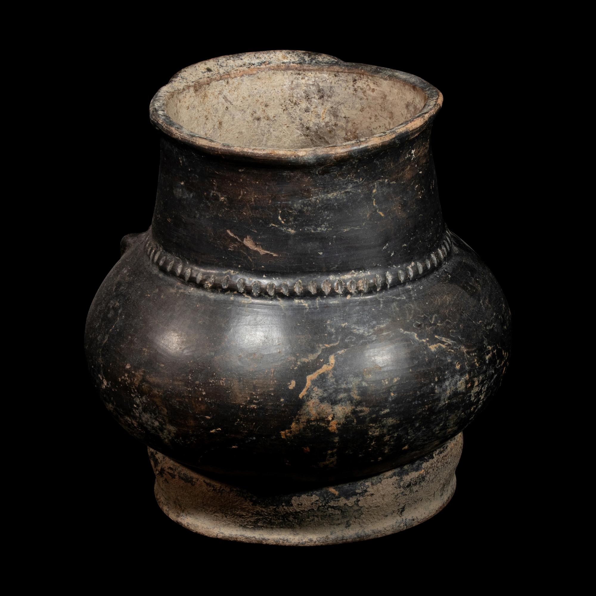 A Tairona Blackware Effigy Vessel