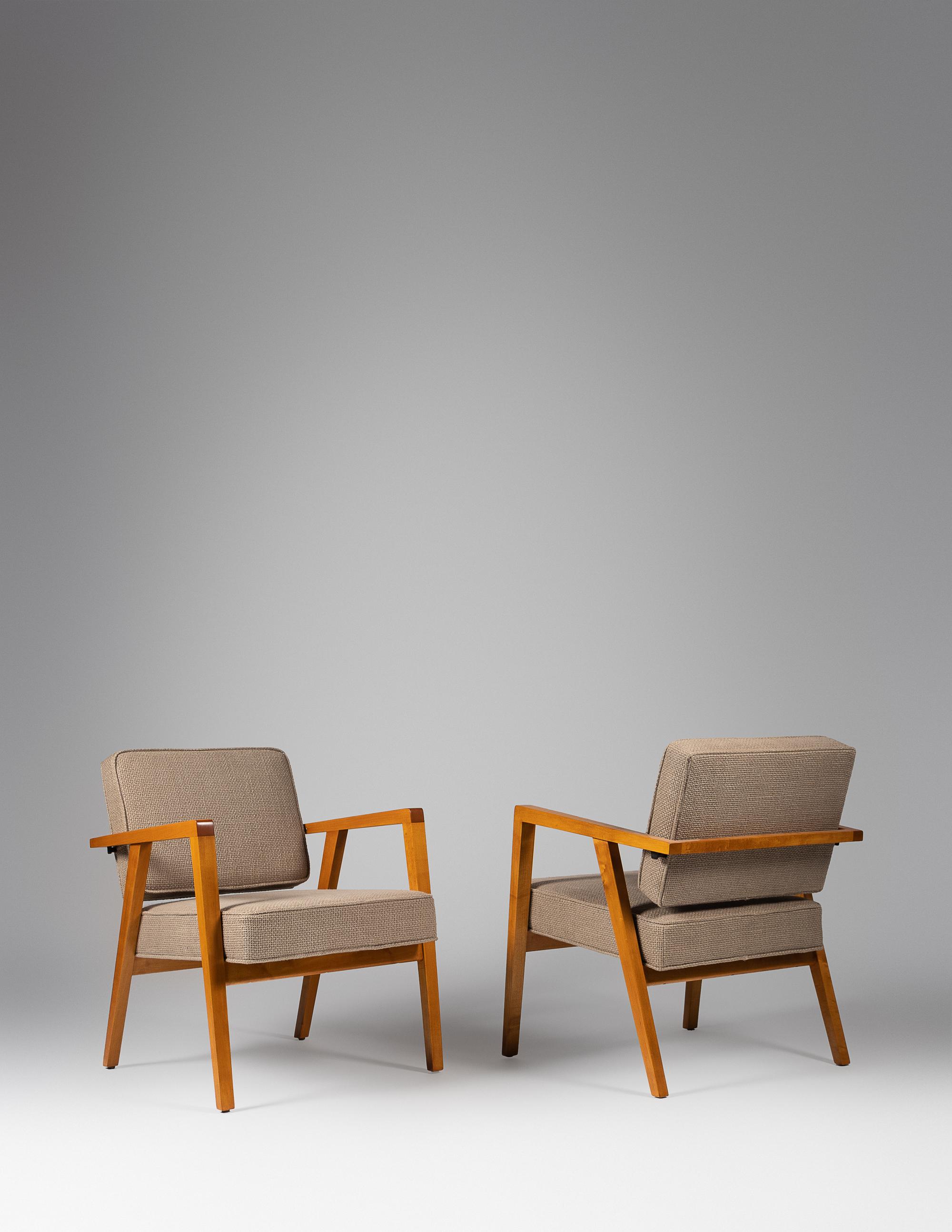 Pair of Lounge Chairs, Knoll, USA