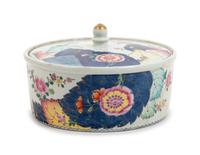 A Chinese Export Tobacco Leaf Porcelain Lidded Tureen