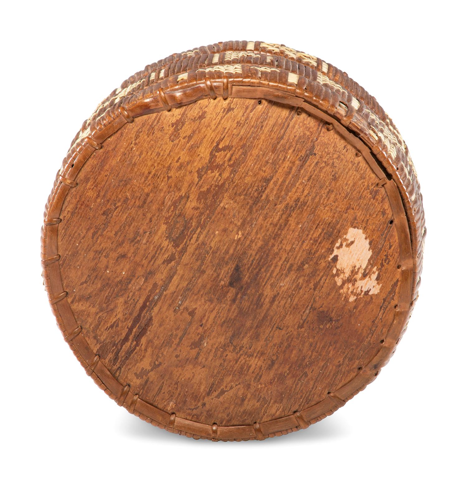 Mi'kmaq Quilled Birchbark Trinket Box