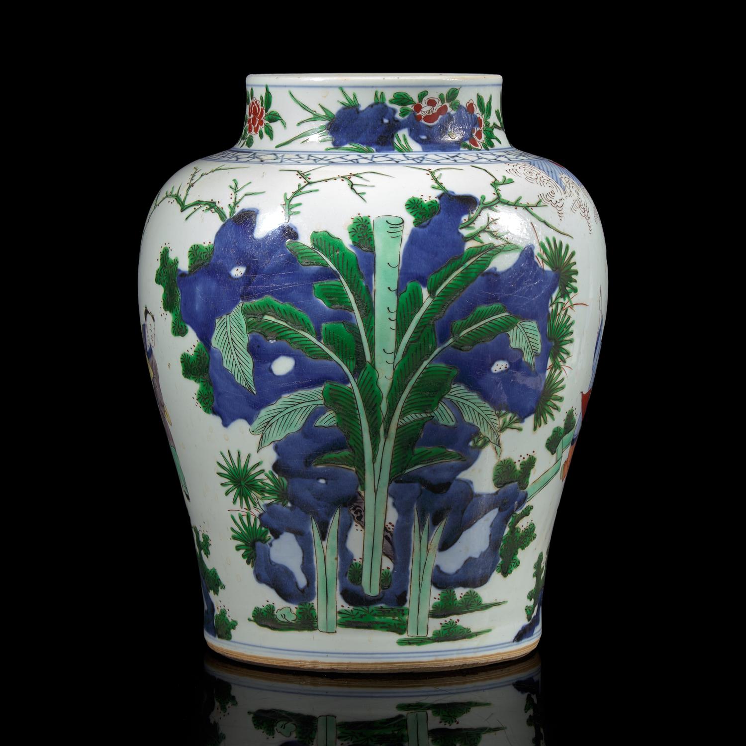 A Chinese Wucai-Decorated Porcelain Jar, 17th/18th Century — 清早期 五彩人物圖將軍罐
