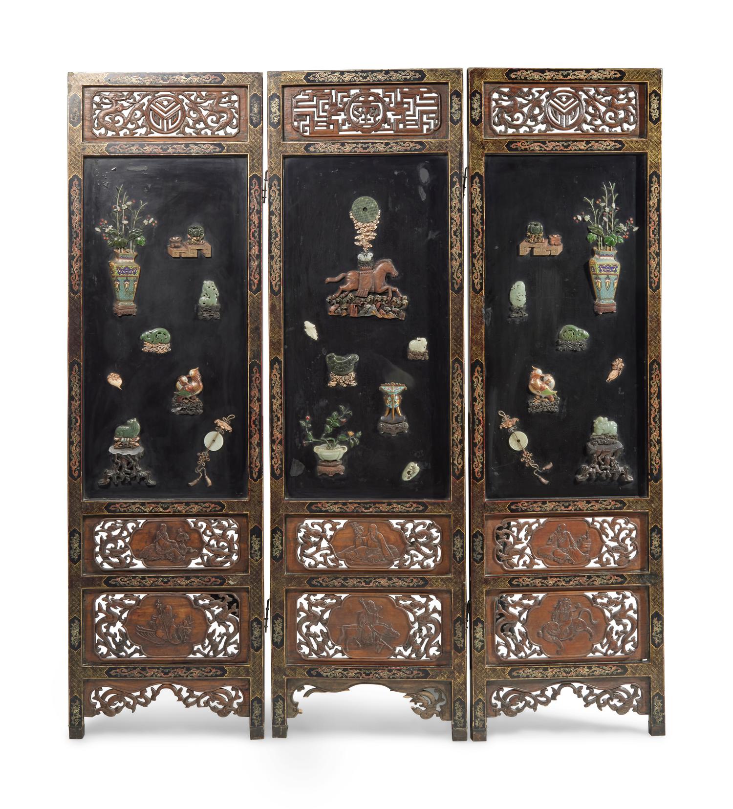Three Chinese Jade, Hardstone, and Cloisonne-Embellished Screen Panels, 20th Century — 黑漆地嵌寳博古圖屏風三扇