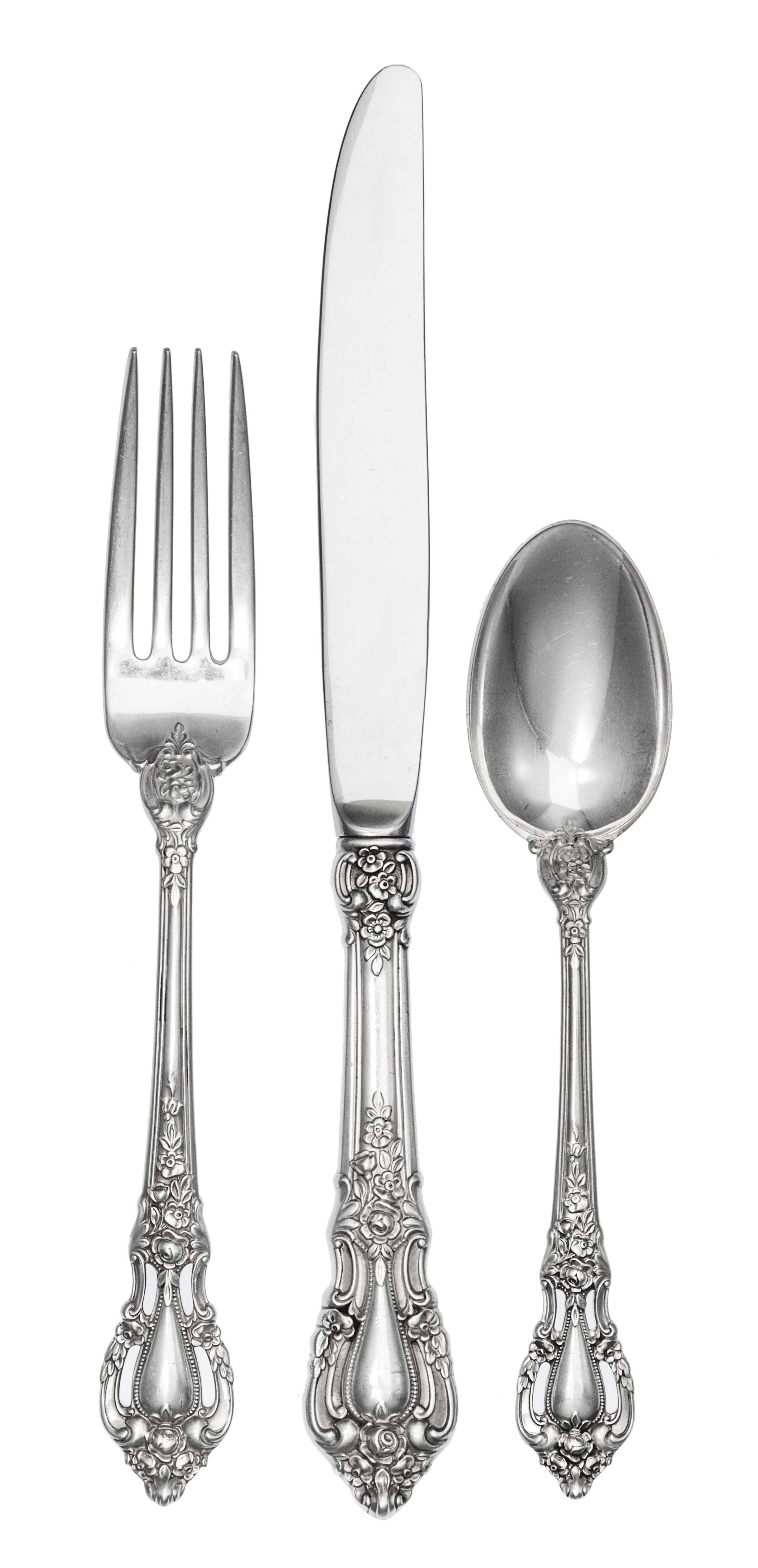An American Silver Flatware Service, Lunt Silversmiths, Greenfield, MA, 20th Century, Eloquence pattern, comprising: 12 dinner knives 1