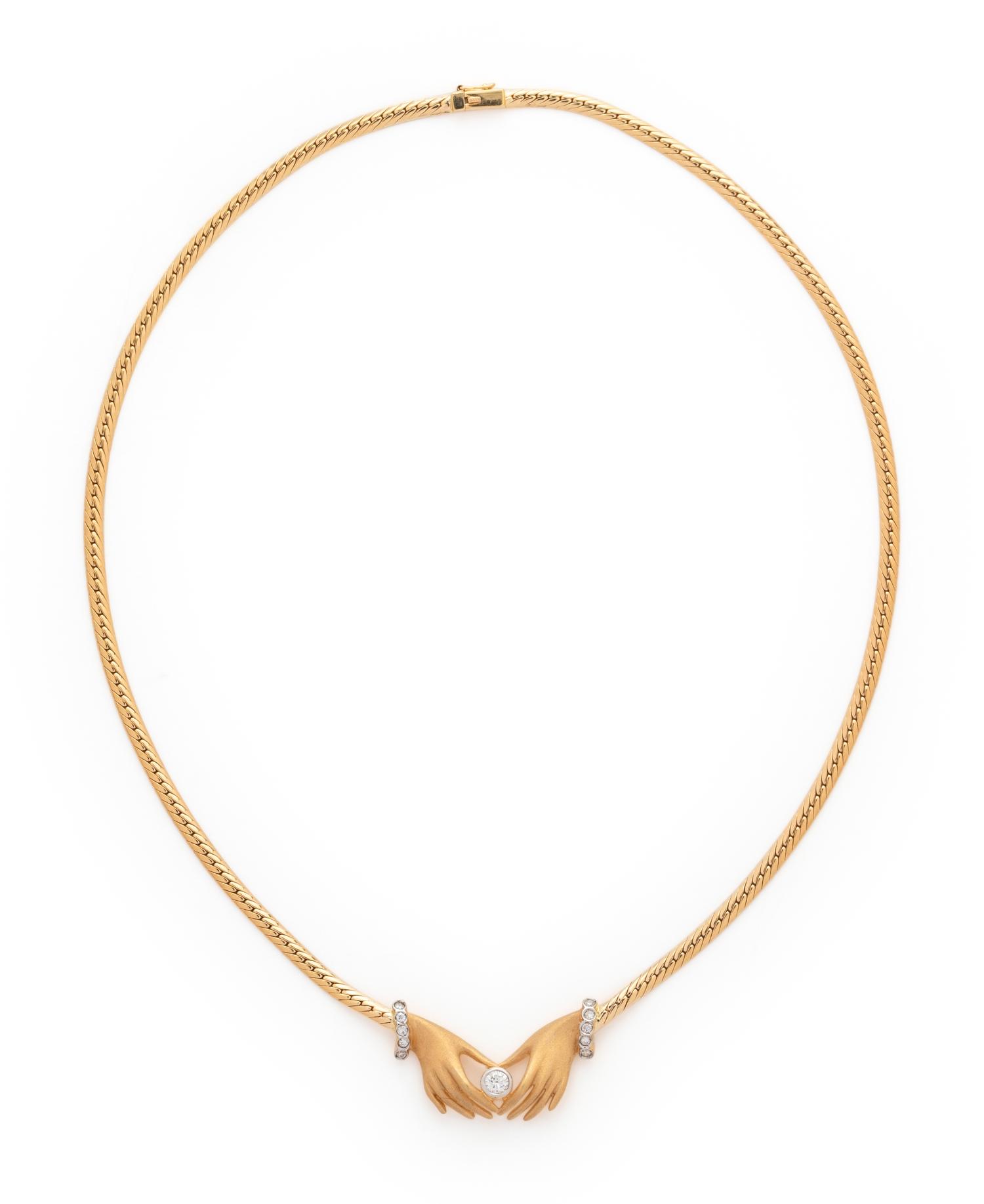 YELLOW GOLD AND DIAMOND NECKLACE