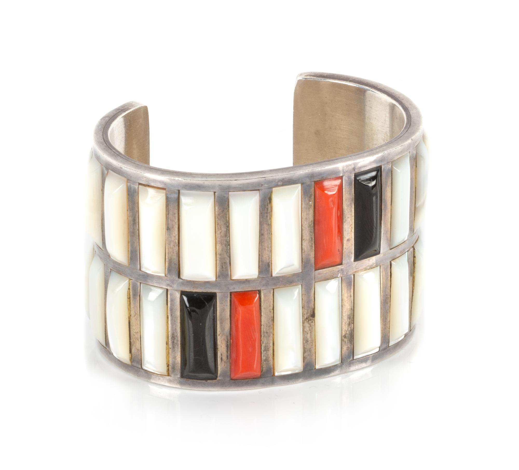 Jimmie King Length 5 1/4 x opening 1 1/4 x width 1 3/4 inches — (Navajo, 20th Century)