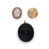 VICTORIAN, BROOCHES AND PENDANT