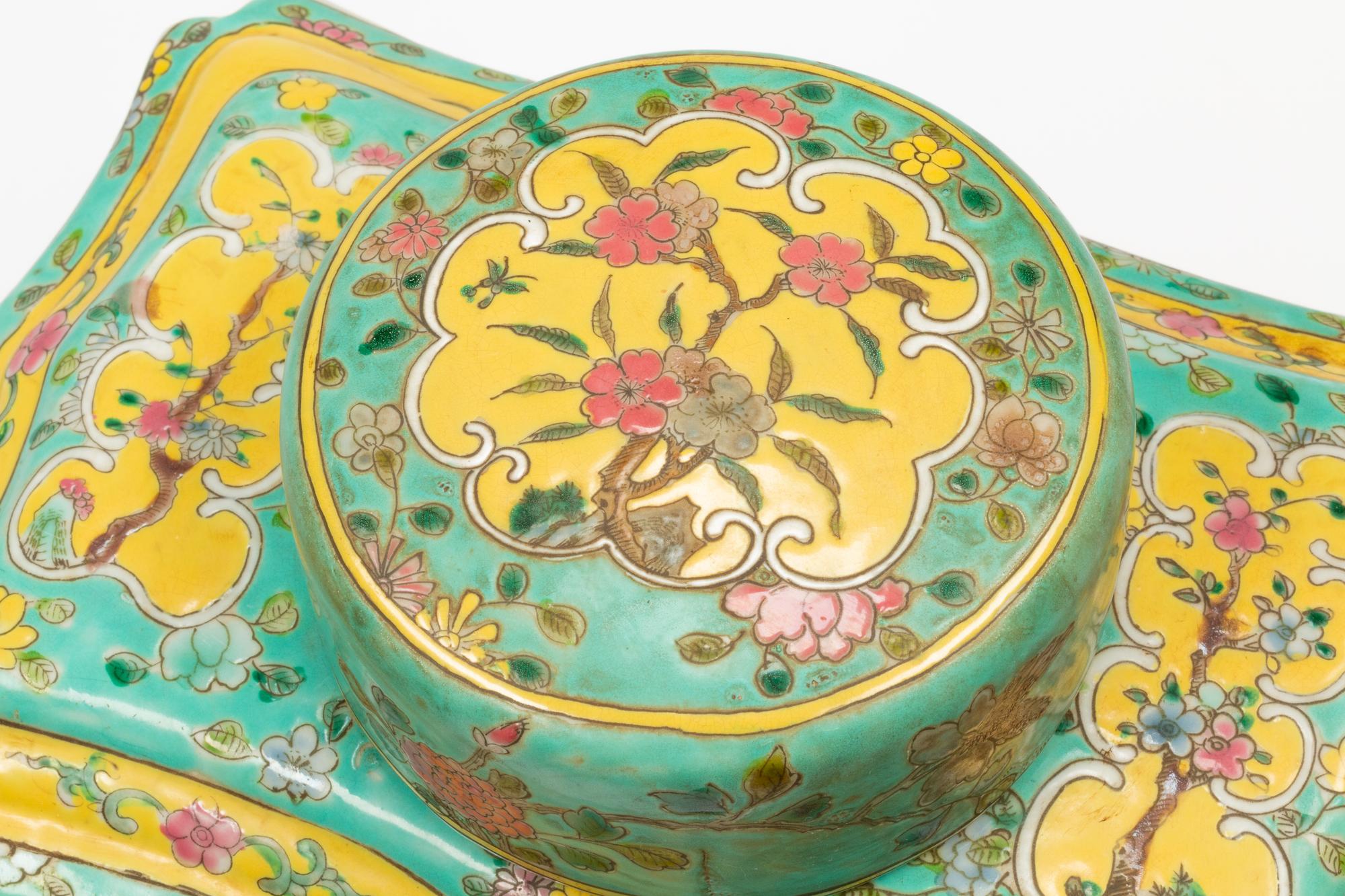 A Pair of Chinese Export Porcelain Tea Caddies