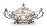 An American Silver Covered Dish, Gorham Mfg. Co., Providence, RI, Circa 1915, the cover with an urn form finial, the body with twin put