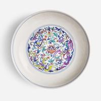 A Chinese doucai-decorated porcelain "Phoenix" dish 鬥彩鳳紋盤 Qianlong six-character seal mark ?????