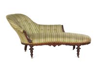 A Victorian Walnut Chaise Longue