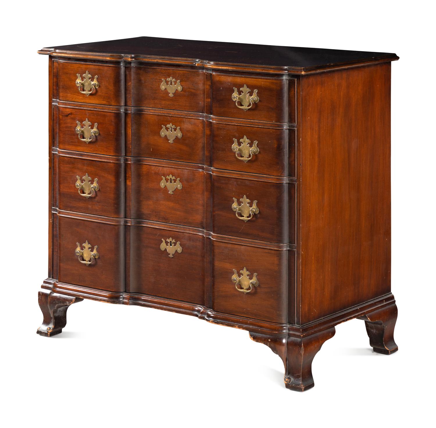 A Georgian Style Mahogany Chest of Drawers