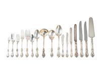 A Reed and Barton 'Le Cinq Fleurs' Silver Flatware Service