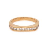 YELLOW GOLD AND DIAMOND RING