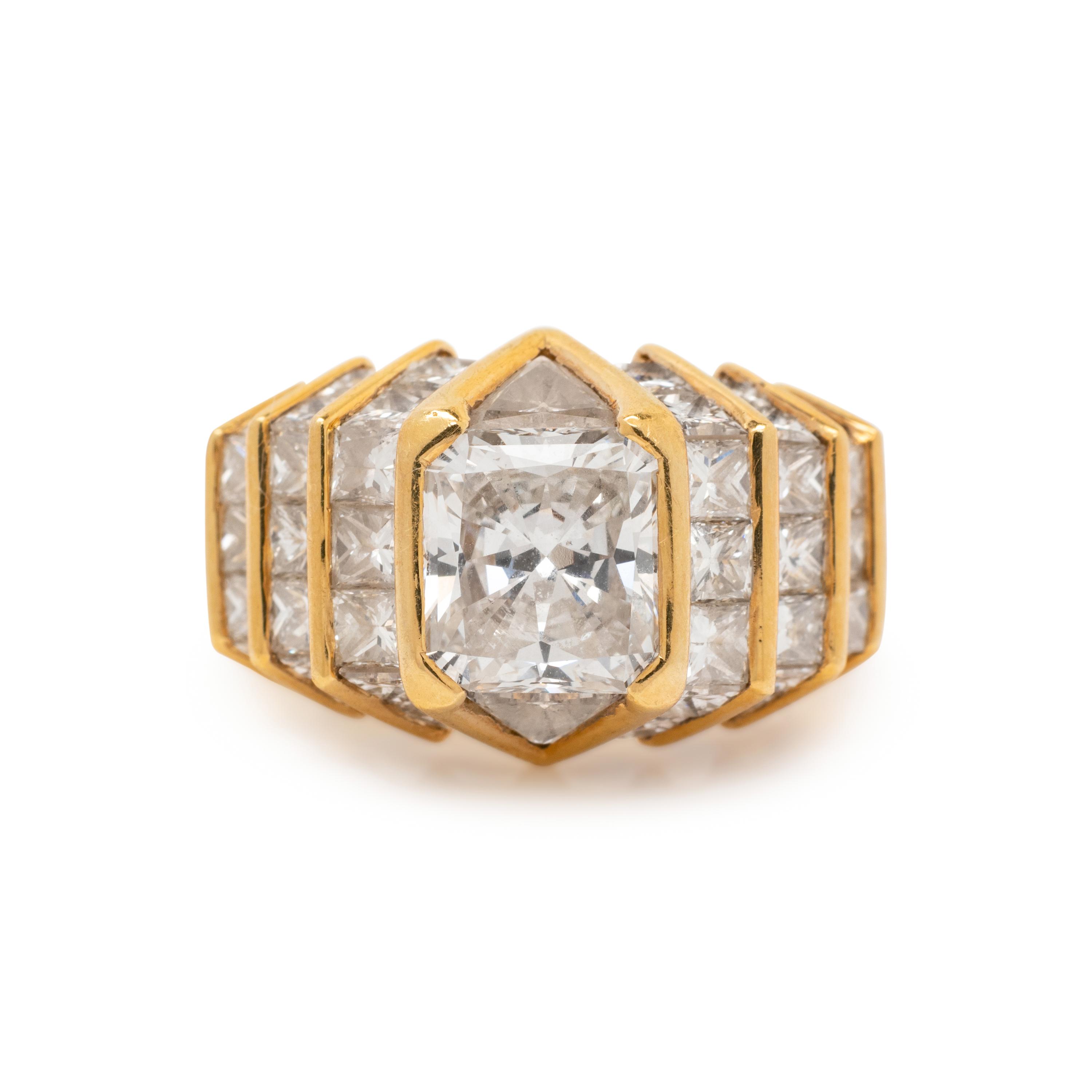DIAMOND RING