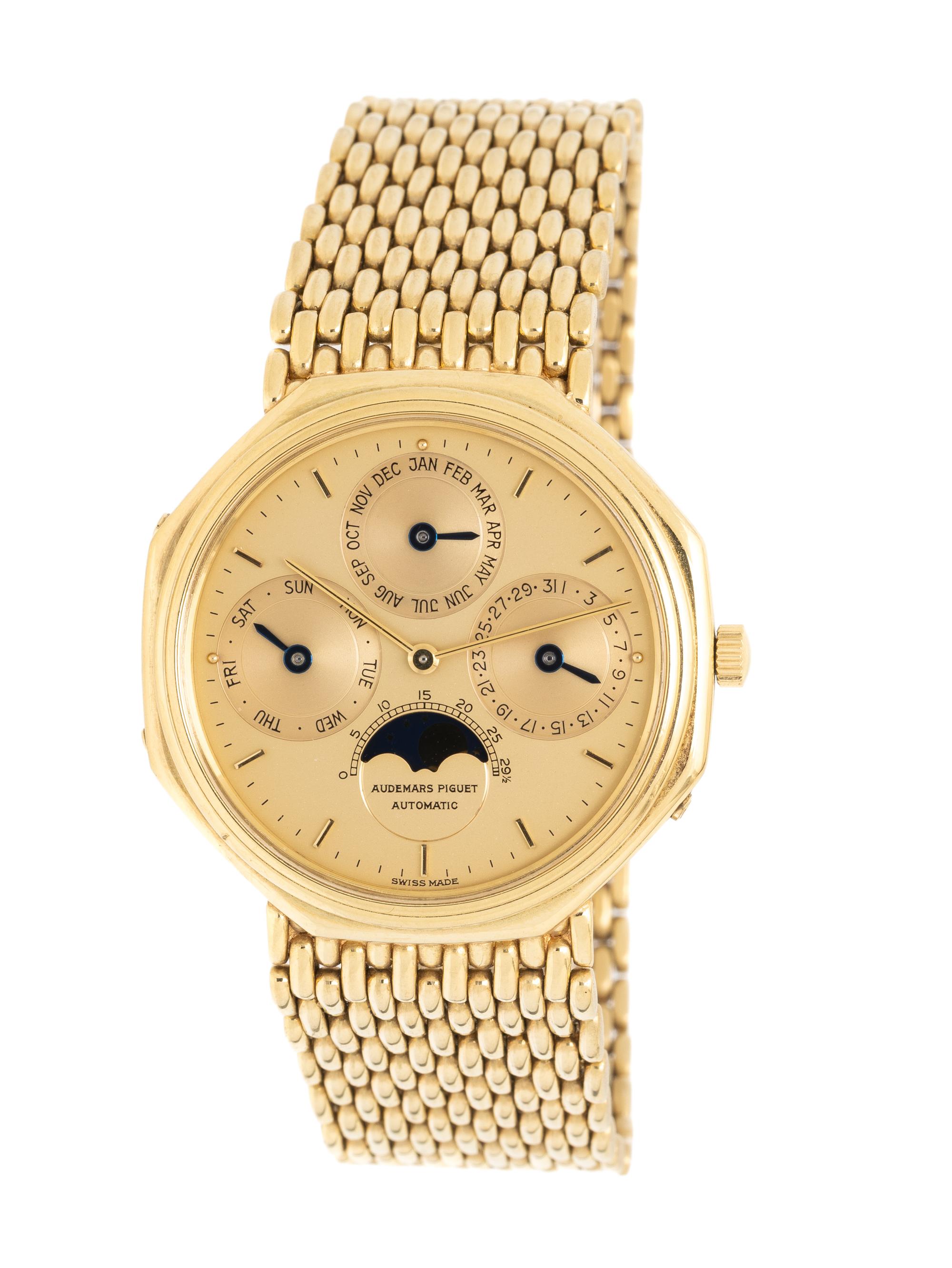 AUDEMARS PIGUET, 18K YELLOW GOLD 'QUANTIEME' 'OCTOGONE' PERPETUAL CALENDAR MOON PHASE WATCH, WITH 18K YELLOW GOLD INTEGRATED BRACELET