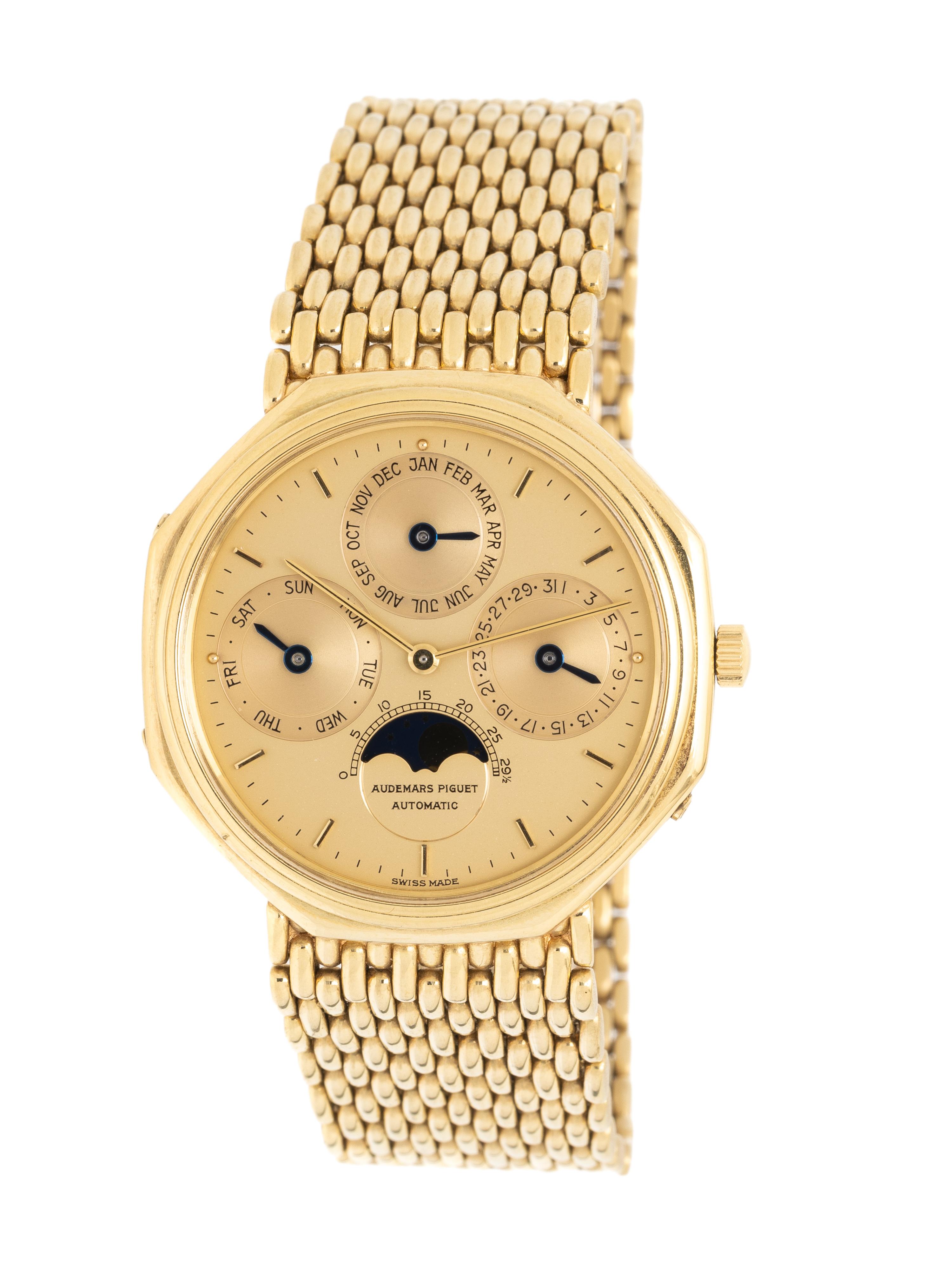 AUDEMARS PIGUET, 18K YELLOW GOLD 'QUANTIEME' 'OCTOGONE' PERPETUAL CALENDAR MOON PHASE WATCH, WITH 18K YELLOW GOLD INTEGRATED BRACELET