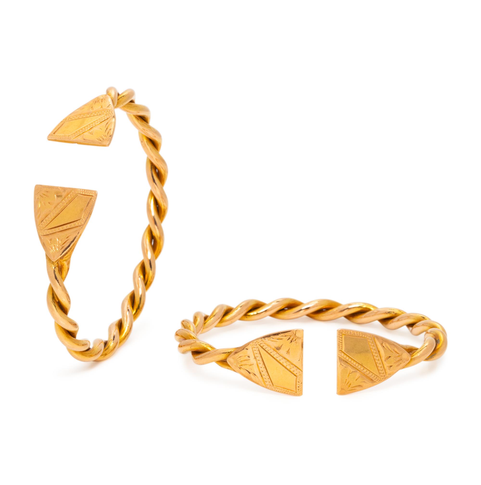 PAIR OF YELLOW GOLD CUFF BRACELETS