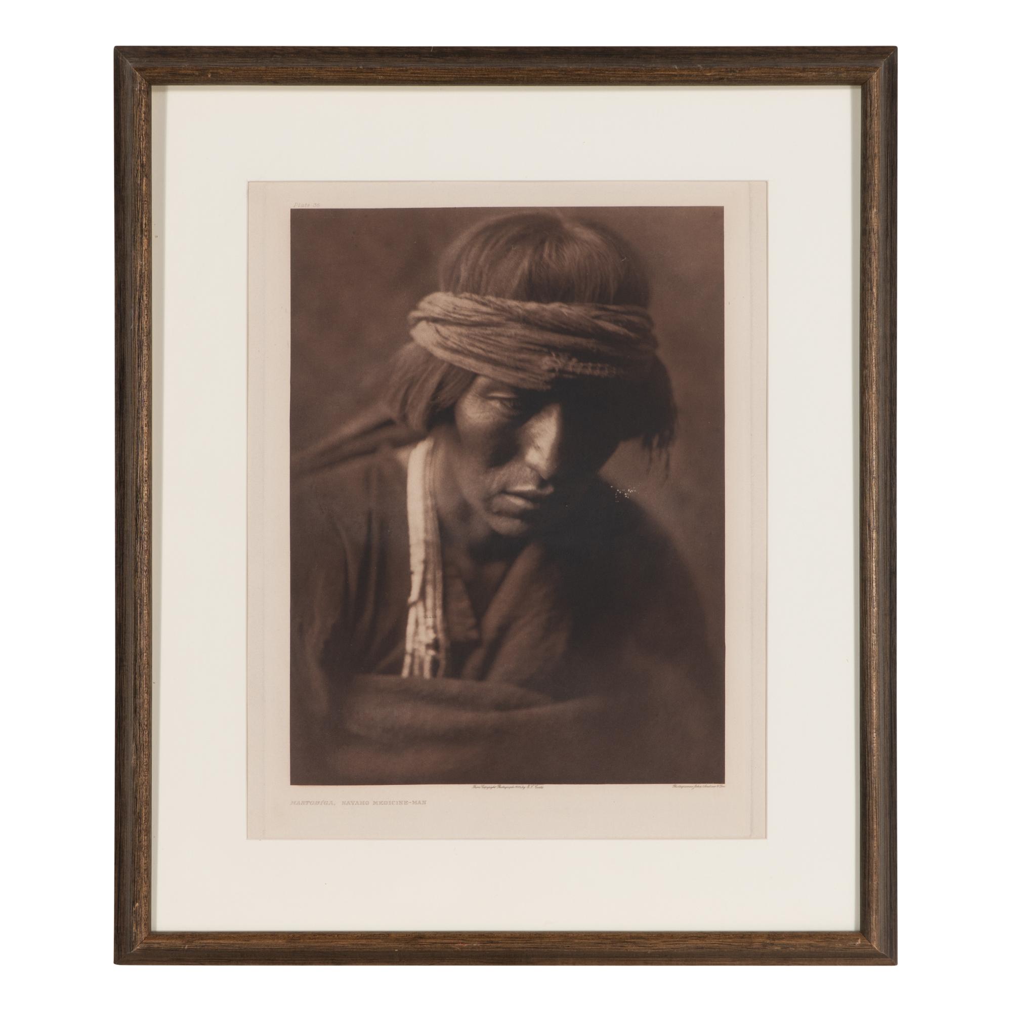 Hastobiga, Navaho Medicine-Man , Plate 35