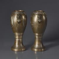 A Pair of Japanese Kaga Style Mixed Metal-Inlaid Bronze Vases, Meiji Period — 日本明治時期 銅瓶一對