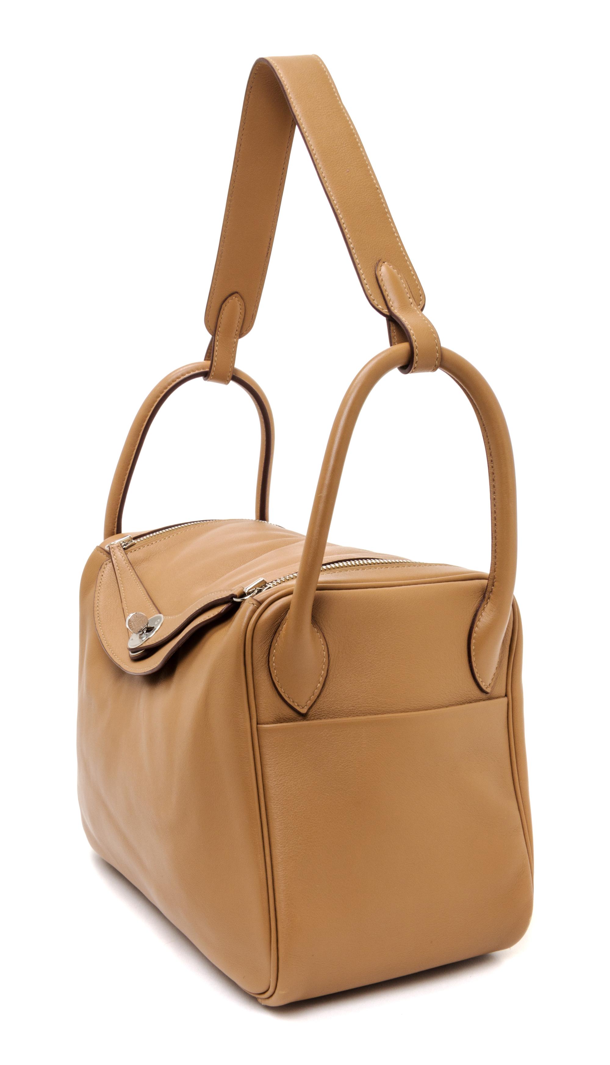 An Hermes Naturale Swift Lindy 30 Handbag, 12" x 7.5" x 6.5".