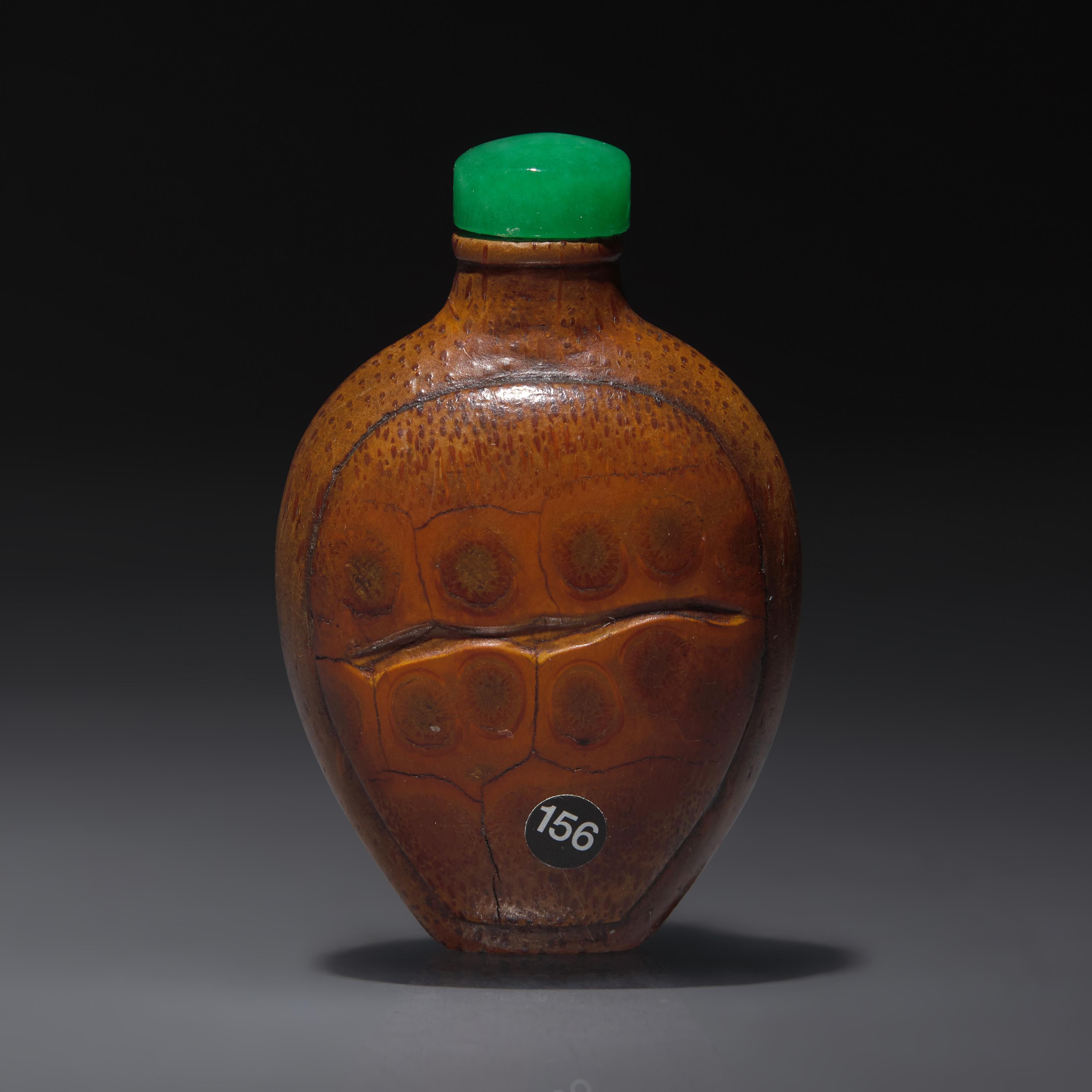 A Chinese Bamboo Snuff Bottle, Qing Dynasty, Circa 1736-1795 — 1736-1795年 竹雕鼻煙壺