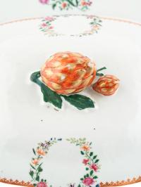 A Chinese Export Porcelain Serving Dish and Cover