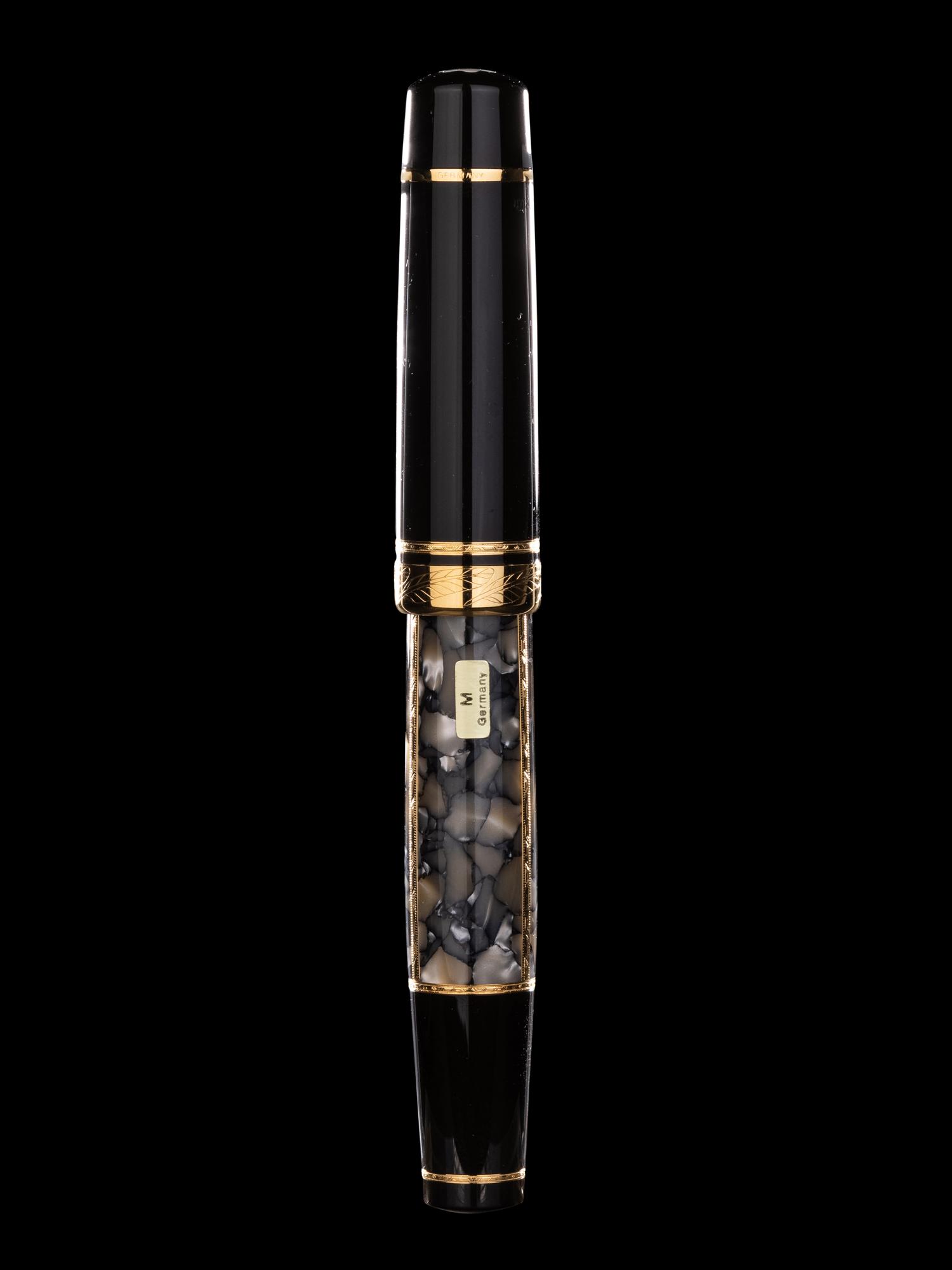 Montblanc: Alexandre Dumas-Writers Series Limited Edition Fountain Pen and Mechanical Pencil