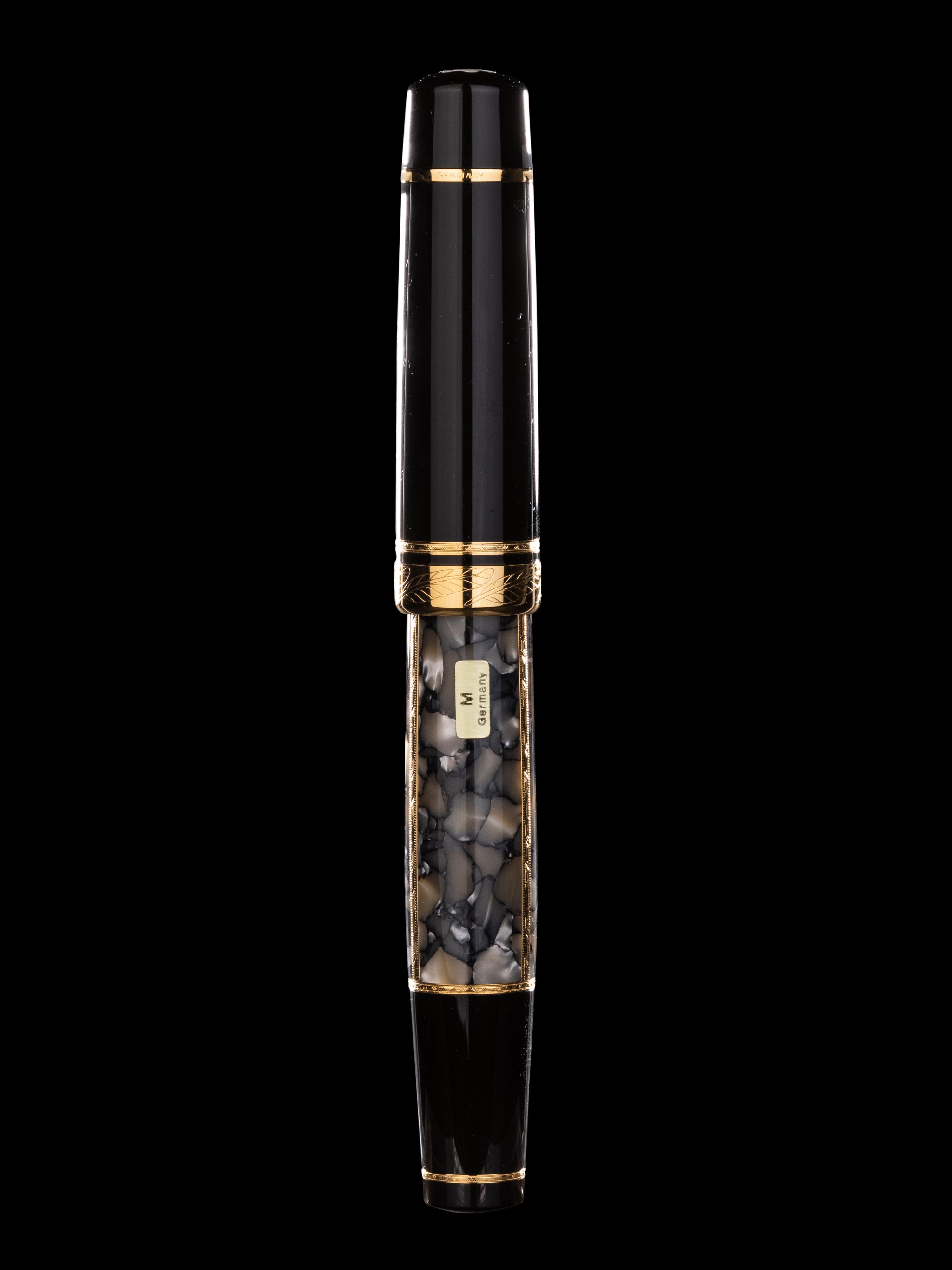 Montblanc: Alexandre Dumas-Writers Series Limited Edition Fountain Pen and Mechanical Pencil