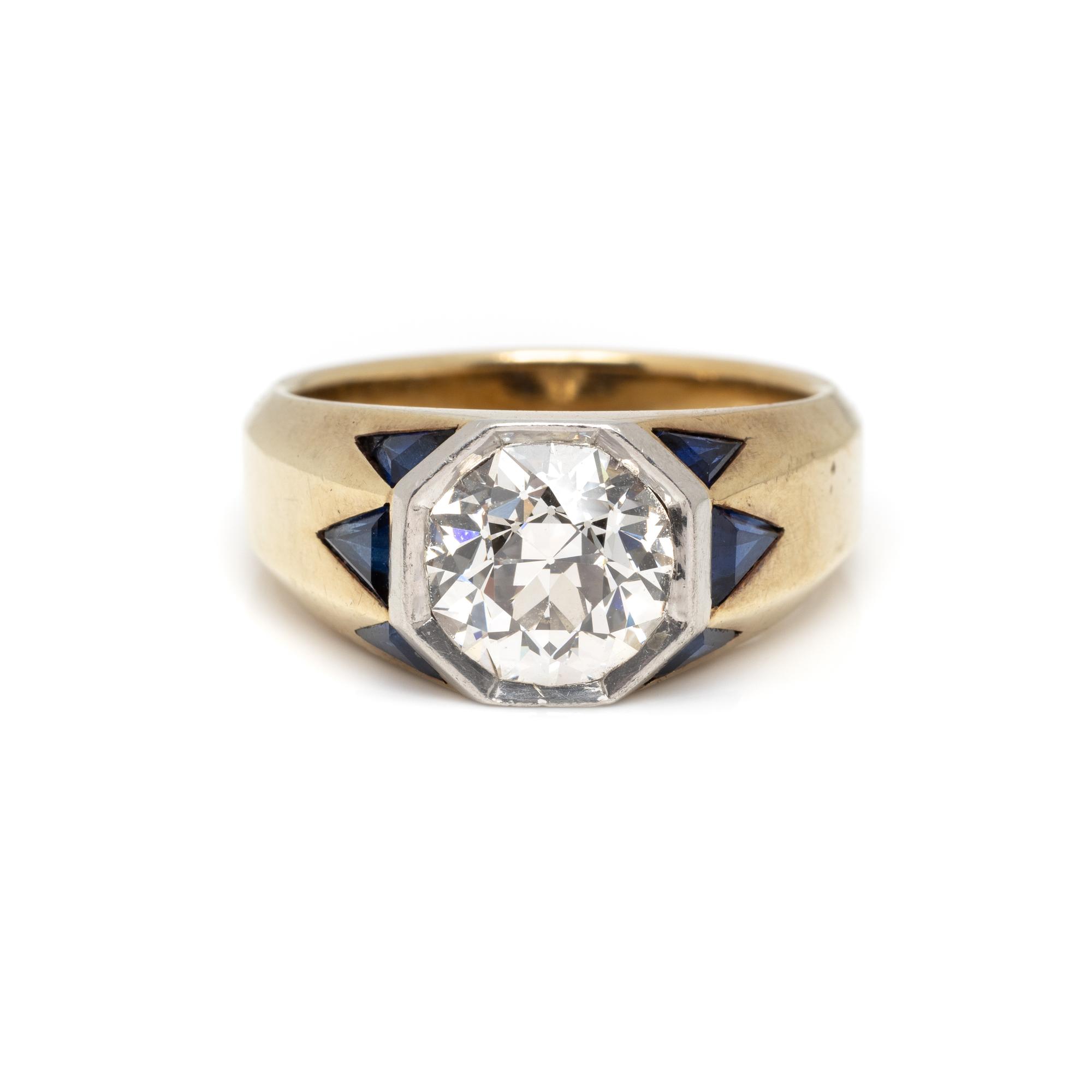 DIAMOND AND SAPPHIRE RING