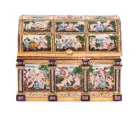 A Capodimonte Style Porcelain Table Casket