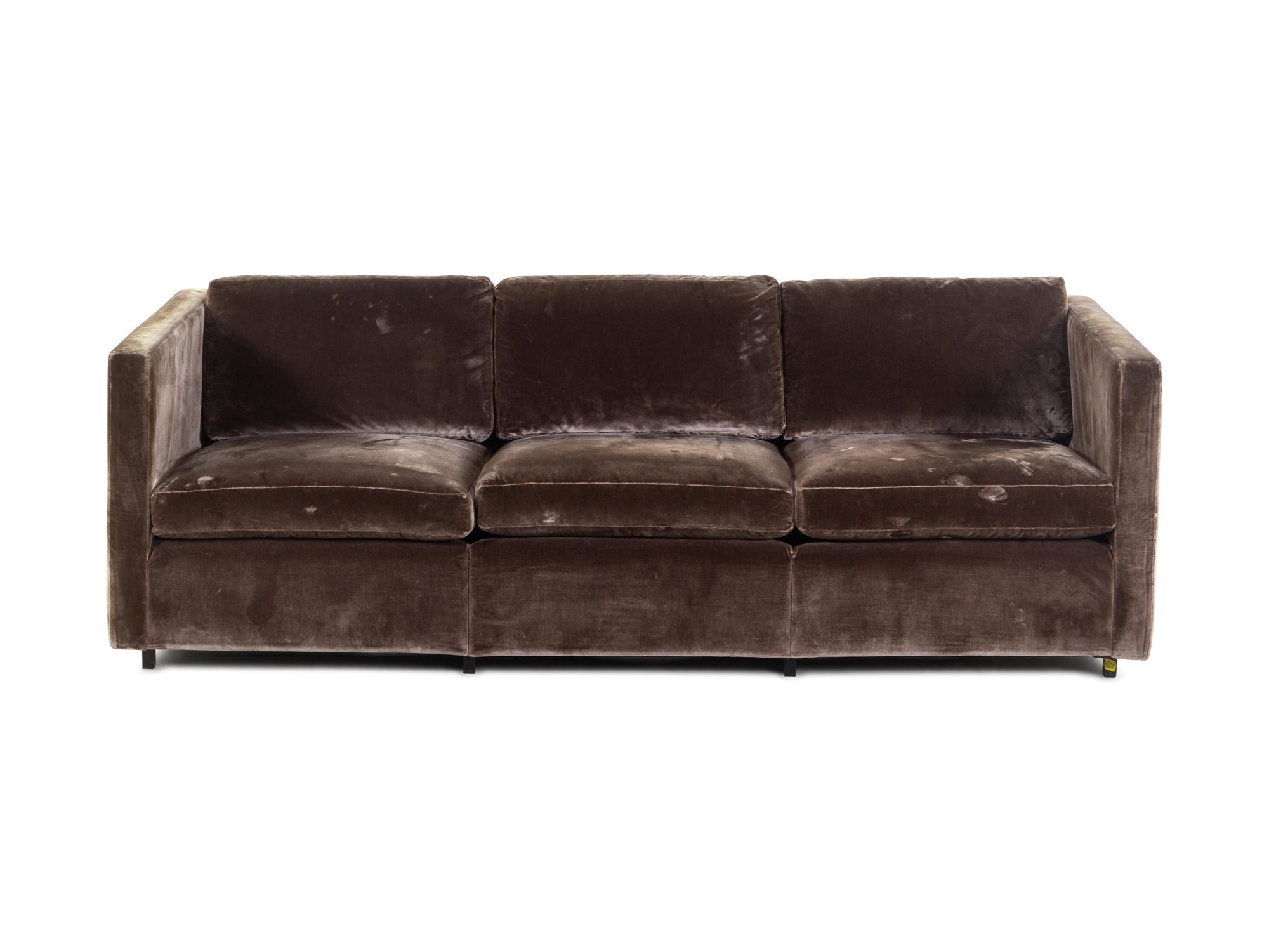 Pfister Sofa Knoll, USA