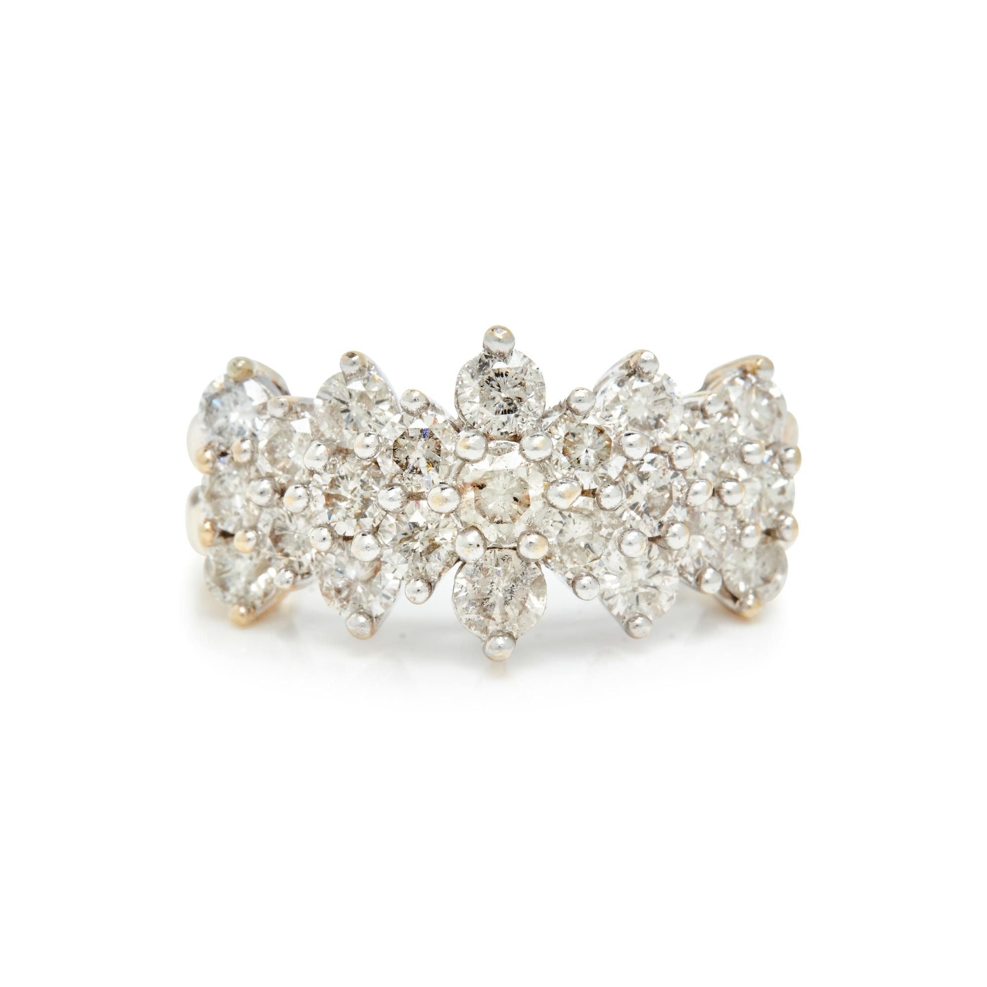 DIAMOND CLUSTER RING