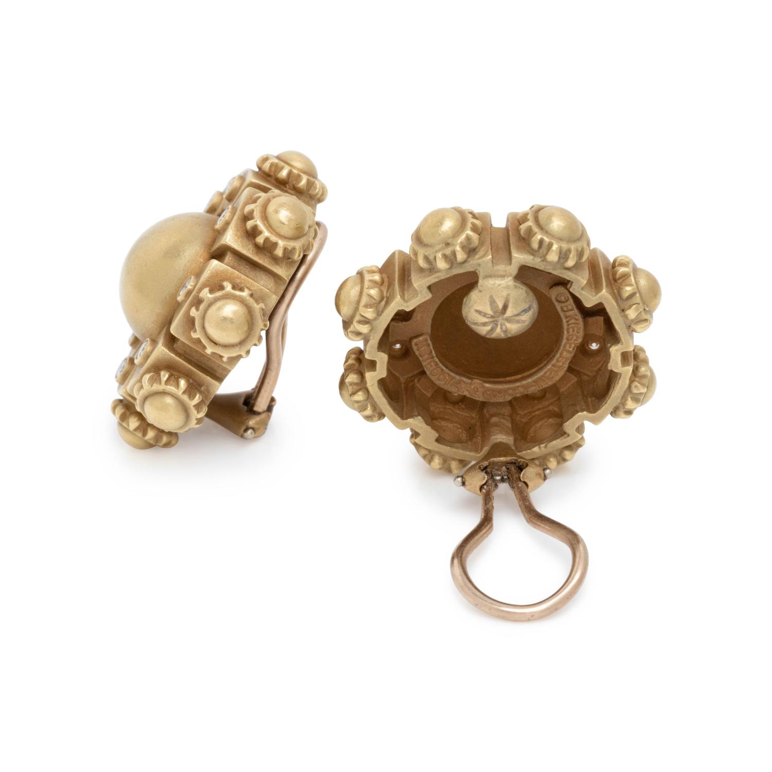 KIELSELSTEIN-CORD, GREEN GOLD AND DIAMOND EARCLIPS
