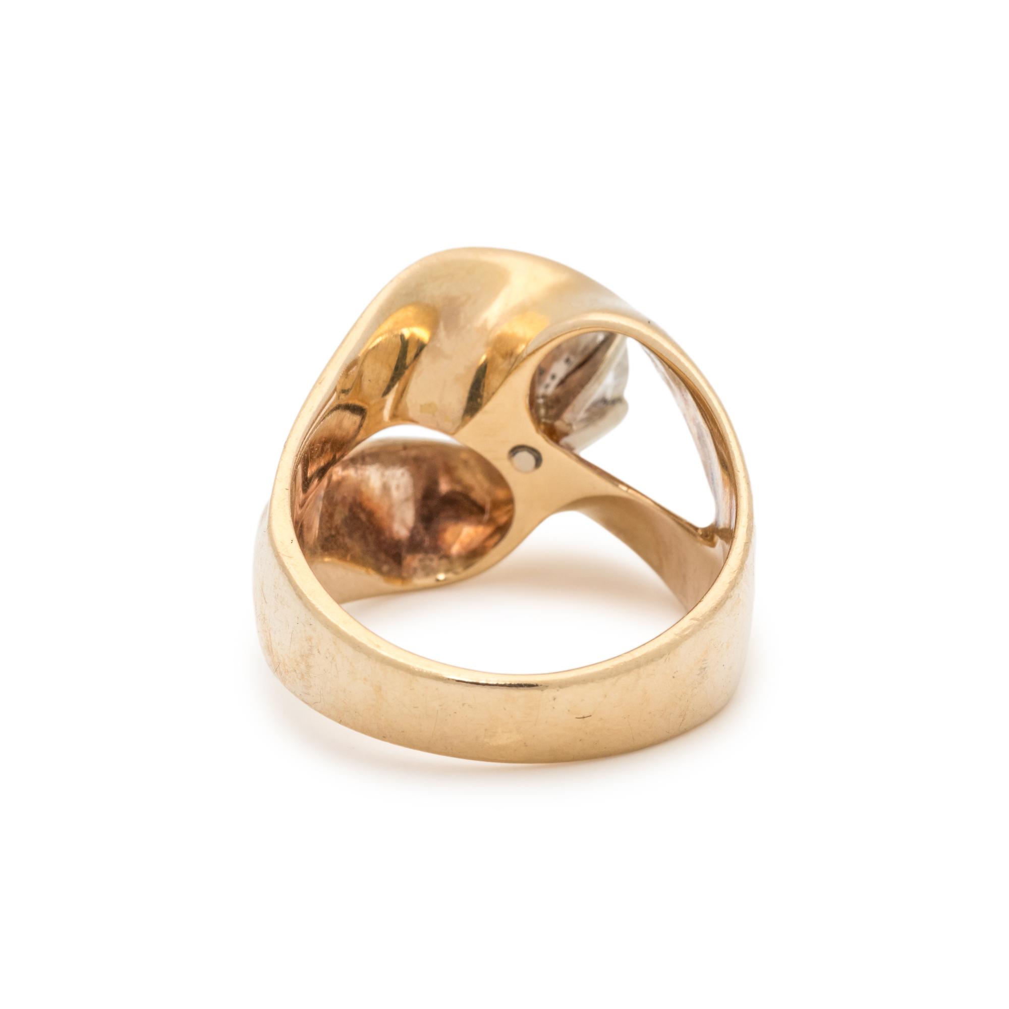DIAMOND RING