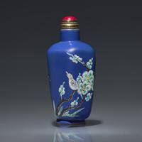 A Chinese Enameled Yixing Stoneware Snuff Bottle, Qing Dynasty, Circa 1820-1880 — 1820-1880年 宜興紫砂藍地畫琺瑯喜上眉梢圖鼻煙壺